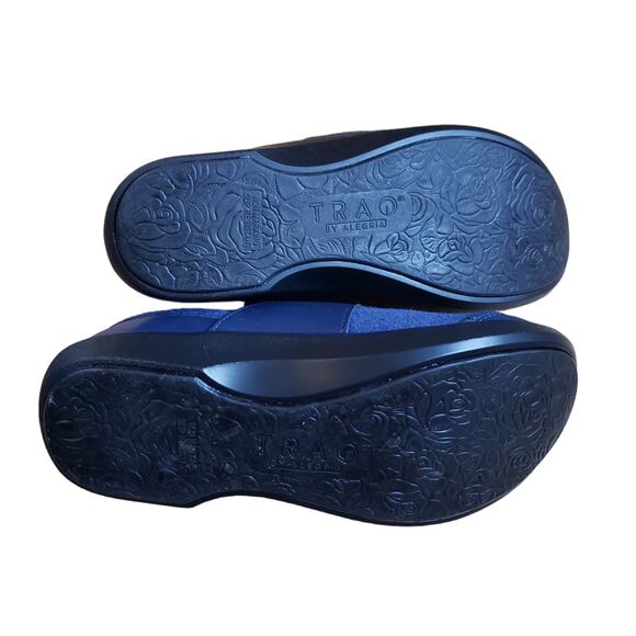 NEW! Alegria Traq Qwik Cozy Navy Sneaker Women's Size 5-5.5 - Picture 8 of 13